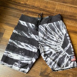 Volcom Boardshorts, size 29